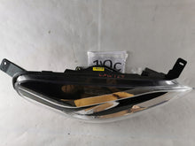 Load image into Gallery viewer, Frontscheinwerfer Ford Fiesta L1BB-13E014-CD Xenon Rechts Scheinwerfer Headlight