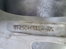 Laden Sie das Bild in den Galerie-Viewer, 1x Alufelge 14 Zoll 4.5&quot; 4x100 39ET PZ406-98677-ZC TD320-80268 Toyota Aygo