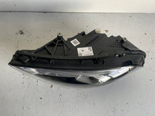 Laden Sie das Bild in den Galerie-Viewer, Frontscheinwerfer Mercedes-Benz W177 A1779064703 LED Links Headlight SCH9371638854lf
