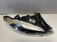 Load image into Gallery viewer, Frontscheinwerfer Volvo Xc60 31420260 Rechts Scheinwerfer Headlight SCH8688442571aa