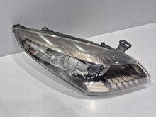 Laden Sie das Bild in den Galerie-Viewer, Frontscheinwerfer Renault Megane III 260100021R Xenon Rechts Headlight SCH7005937849mo