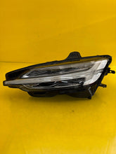 Laden Sie das Bild in den Galerie-Viewer, Frontscheinwerfer Volvo V60 S60 32228815 LED Links Scheinwerfer Headlight SCH7238624623ce