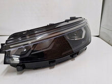 Load image into Gallery viewer, Frontscheinwerfer VW Passat LED Ein Satz Scheinwerfer Headlight SCH2366761073ze
