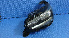 Laden Sie das Bild in den Galerie-Viewer, Frontscheinwerfer Opel Corsa F 39162648 Halogen Links Scheinwerfer Headlight