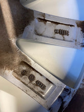 Load image into Gallery viewer, 1x Alufelge 19 Zoll 8.0" 5x112 39ET Glanz Silber 8R0601025 Audi Q5 Rim Wheel FEL4452784367yv
