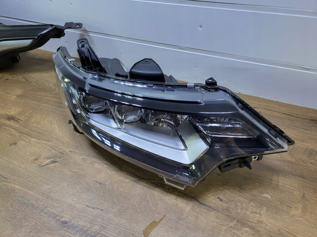 Frontscheinwerfer Mitsubishi Outlander ECM921-22A20 Rechts Headlight