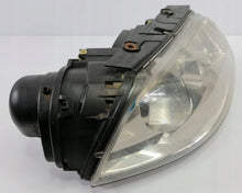 Laden Sie das Bild in den Galerie-Viewer, Frontscheinwerfer VW Passat 3B7941016Q Rechts Scheinwerfer Headlight