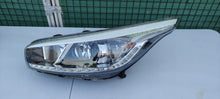 Laden Sie das Bild in den Galerie-Viewer, Frontscheinwerfer Kia Ceed 92101A2220 LED Links Scheinwerfer Headlight