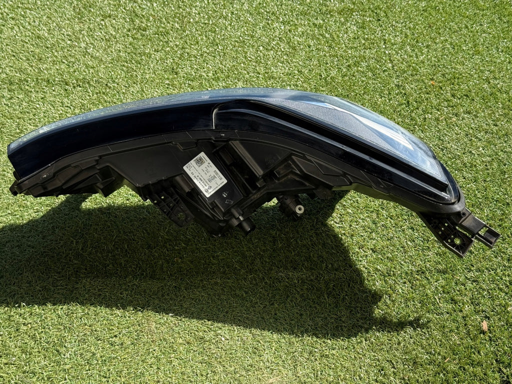 Frontscheinwerfer Renault Captur I 260100091R Rechts Scheinwerfer Headlight SCH6567058639ds