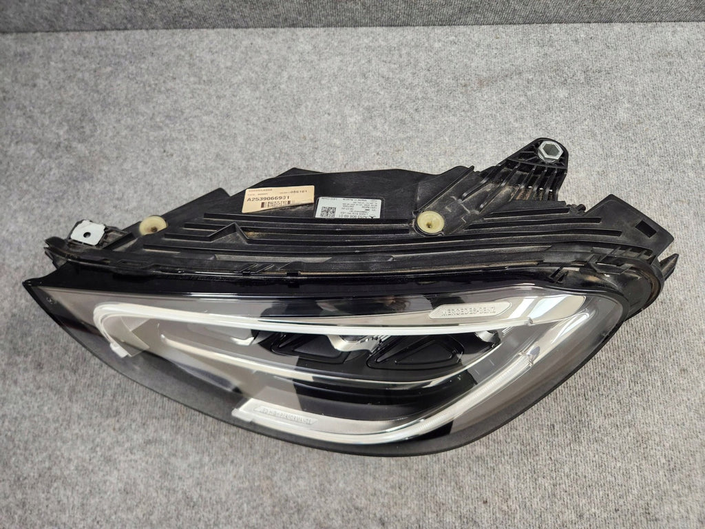 Frontscheinwerfer Mercedes-Benz Glc A2539066901CZ LED Links Headlight SCH4137159408fu
