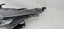 Laden Sie das Bild in den Galerie-Viewer, Frontscheinwerfer Toyota Corolla 81150-02T31-00 Links Scheinwerfer Headlight SCH1829025240xb