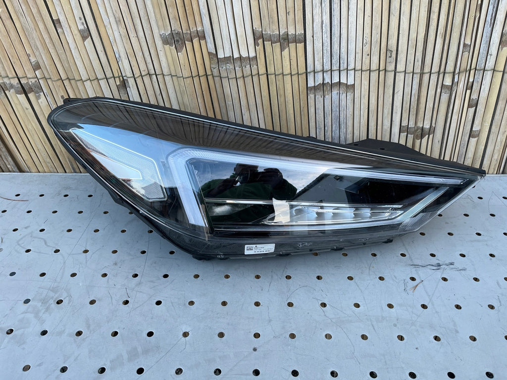 Frontscheinwerfer Hyundai Tucson D7921-22C20 D7921-21C20 92102D7600 LED Rechts