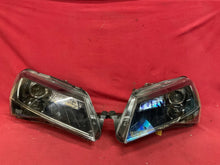 Laden Sie das Bild in den Galerie-Viewer, Frontscheinwerfer Skoda Superb III 3V1941016A 3V1941015A Xenon Rechts oder Links