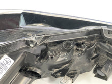 Laden Sie das Bild in den Galerie-Viewer, Frontscheinwerfer Toyota Corolla 8115002T31 Links Scheinwerfer Headlight SCH9094498846bb