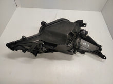 Laden Sie das Bild in den Galerie-Viewer, Frontscheinwerfer Mitsubishi Space Star 8301D445 Links Scheinwerfer Headlight