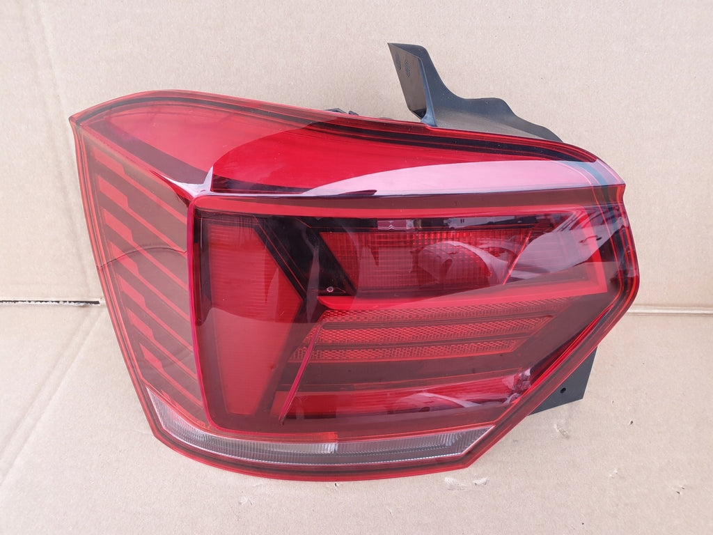 Rückleuchte VW Polo 2G0945095B 2G0945069B Ein Stück (Rechts oder Links)