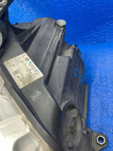 Laden Sie das Bild in den Galerie-Viewer, Frontscheinwerfer Mercedes-Benz Vito W447 4479064700 Rechts Headlight