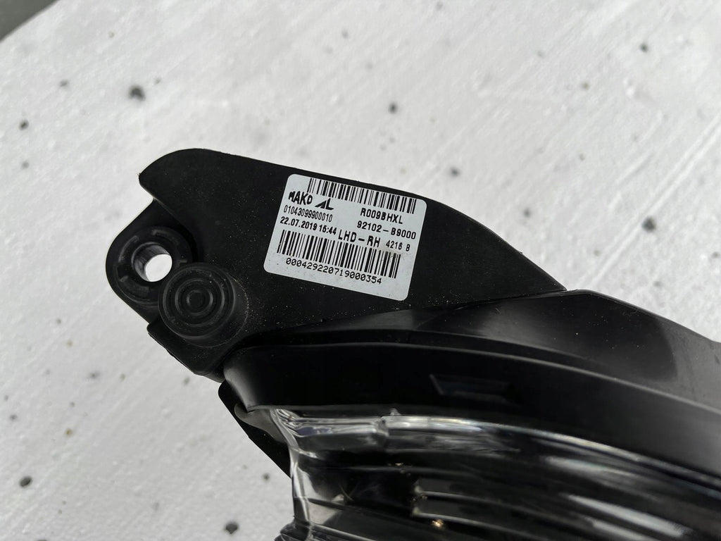 Frontscheinwerfer Hyundai I10 92102-B9000 Rechts Scheinwerfer Headlight