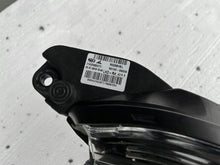 Laden Sie das Bild in den Galerie-Viewer, Frontscheinwerfer Hyundai I10 92102-B9000 Rechts Scheinwerfer Headlight