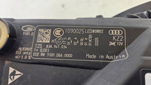 Laden Sie das Bild in den Galerie-Viewer, Frontscheinwerfer Audi Q3 83A941034 Rechts Scheinwerfer Headlight SCH2517313830te