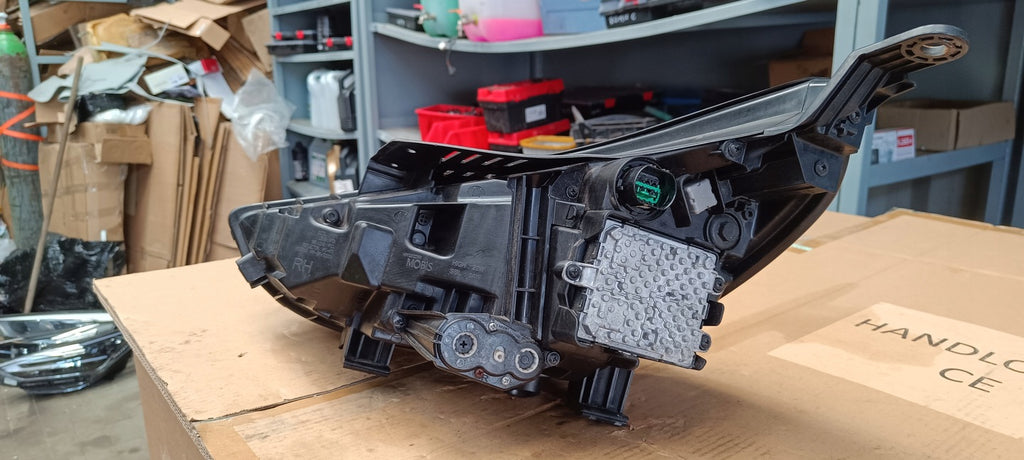 Frontscheinwerfer Hyundai I30 III 92102-G4120 Full LED FALSE Headlight SCH5530308051do