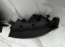 Load image into Gallery viewer, Frontscheinwerfer VW Id.4 11A941036M 11A941035K Ein Stück (Rechts oder Links) SCH3145689853re