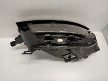 Laden Sie das Bild in den Galerie-Viewer, Frontscheinwerfer Skoda Kamiq 658941015 LED Links Scheinwerfer Headlight SCH3265649536ec