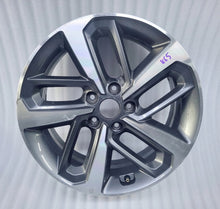 Load image into Gallery viewer, 1x Alufelge 18 Zoll 7.5" 5x114.3 52ET Glanz Silber 52910-J9300 Hyundai Kona Mg FEL3388065002ui
