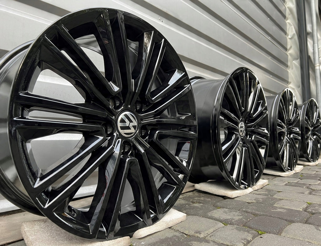 4x Alufelge 18 Zoll 8.0" 5x112 44ET VW Passat Tiguan Arteon Rim Wheel