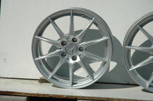 Laden Sie das Bild in den Galerie-Viewer, 4x Alufelge 17 Zoll 6.5" 5x112 49ET Glanz Silber A2464010102 Mercedes-Benz W246 FEL5187499428tc