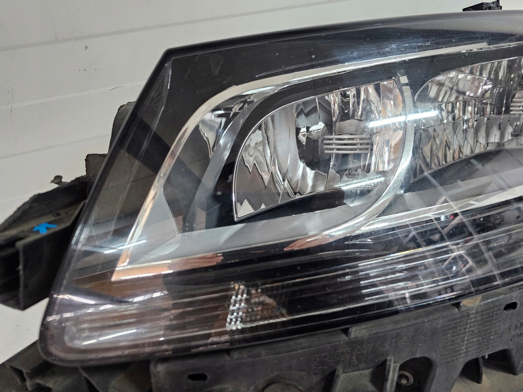 Frontscheinwerfer Audi Q5 8R0941029L Links Scheinwerfer Headlight