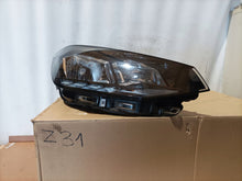 Load image into Gallery viewer, Frontscheinwerfer VW Sportsvan 517941006D Halogen Rechts Scheinwerfer Headlight