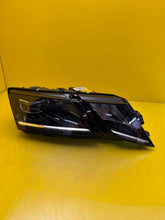 Laden Sie das Bild in den Galerie-Viewer, Frontscheinwerfer Skoda Octavia 5E1941016 Rechts Scheinwerfer Headlight SCH5717024238mf