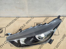 Laden Sie das Bild in den Galerie-Viewer, Frontscheinwerfer Toyota 4 Yaris Links Scheinwerfer Headlight SCH3451743027us