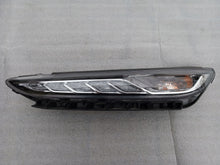 Laden Sie das Bild in den Galerie-Viewer, Frontscheinwerfer Hyundai Kona 92207-J9000 Links Scheinwerfer Headlight SCH2779164212tb