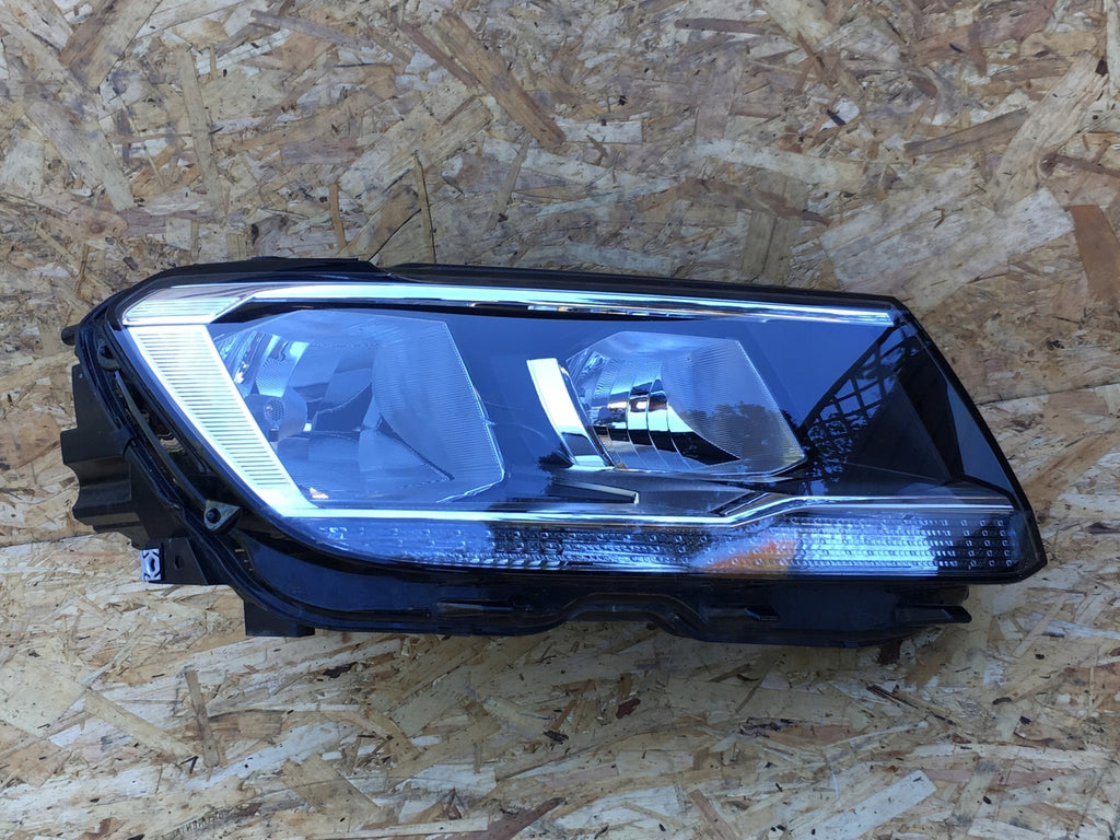 Frontscheinwerfer VW Tiguan 5NB941006B Ein Stück (Rechts oder Links) Headlight