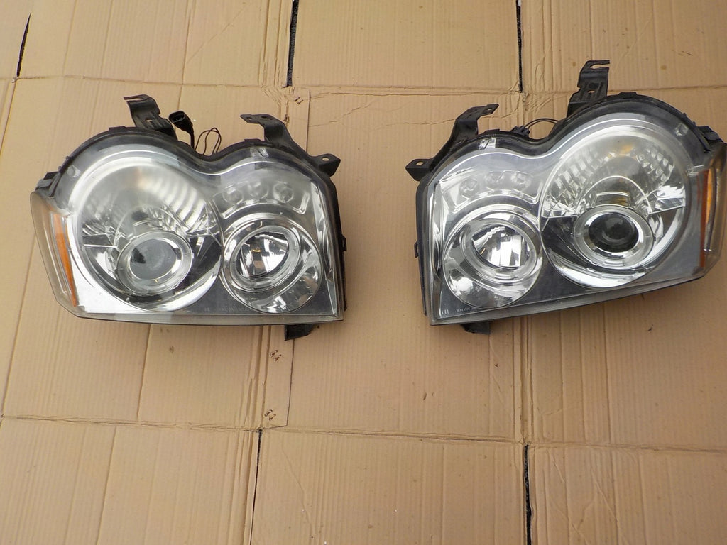 Frontscheinwerfer Jeep Grand Cherokee III Wh Wk Ein Stück (Rechts oder Links)