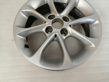 Laden Sie das Bild in den Galerie-Viewer, 1x Alufelge 15 Zoll 5.0&quot; 4x100 17ET A4534013900 Mercedes-Benz Forfour Rim Wheel