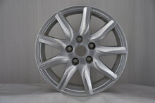 Load image into Gallery viewer, 1x Alufelge 16 Zoll 6.5" 5x114.3 39ET Glanz Silber PZ406-E8675 Toyota Rim Wheel FEL5882525534ln