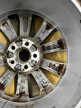 Load image into Gallery viewer, 1x Alufelge 16 Zoll 7.0&quot; 5x100 46ET Glanz Silber VW Polo 6r Rim Wheel