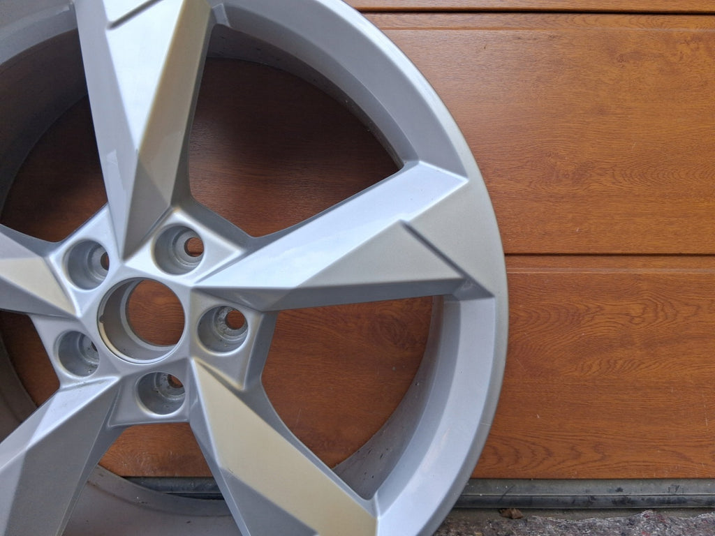 1x Alufelge 19 Zoll 7.0" 5x112 43ET Glanz Silber 83A601025N Audi Q3 Rim Wheel FEL3741565673ru