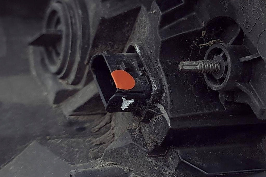 Frontscheinwerfer Opel Vivaro 1LE01156503 Ein Stück (Rechts oder Links)