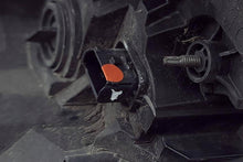 Laden Sie das Bild in den Galerie-Viewer, Frontscheinwerfer Opel Vivaro 1LE01156503 Ein Stück (Rechts oder Links)