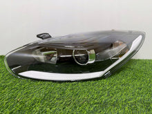 Laden Sie das Bild in den Galerie-Viewer, Frontscheinwerfer Renault Megane III 55111A5L 260609865R Links Headlight SCH3652811718th