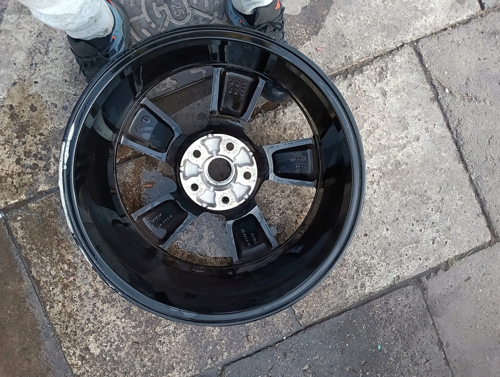 1x Alufelge 18 Zoll 7.0" 5x114.3 N6480114 Nissan Qashqai I Rim Wheel FEL9983165508wv