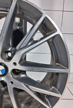 Laden Sie das Bild in den Galerie-Viewer, 1x Alufelge 17 Zoll 47ET Glanz Grau 7849122 BMW 1 F40 Rim Wheel FEL9950327757yc