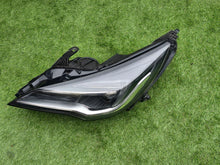 Laden Sie das Bild in den Galerie-Viewer, Frontscheinwerfer Opel Astra 39047198 Links Scheinwerfer Headlight SCH3029030407lj