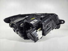 Laden Sie das Bild in den Galerie-Viewer, Frontscheinwerfer VW T6 7L1941035D LED Ein Stück (Rechts oder Links) Headlight