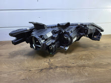 Laden Sie das Bild in den Galerie-Viewer, Frontscheinwerfer Mitsubishi Outlander ECM921-21C10 Links Scheinwerfer Headlight SCH6163718746ms