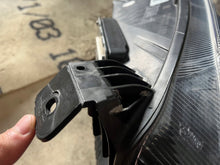 Laden Sie das Bild in den Galerie-Viewer, Frontscheinwerfer Ford Focus 0932432432 LED Links Scheinwerfer Headlight SCH8814104274zl